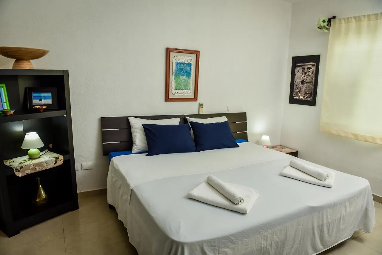 B&B Pelicanos 신데 델 카르멘